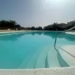Teresita Deluxe With Pool Apartman